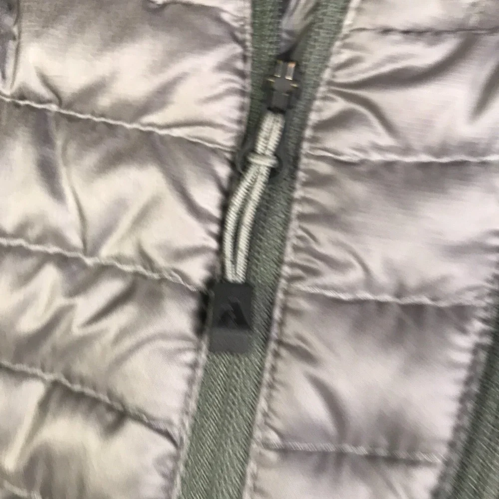 Eddie Bauer First Ascent Vest Mens XL Black StormDown 800 Insulated Puffer